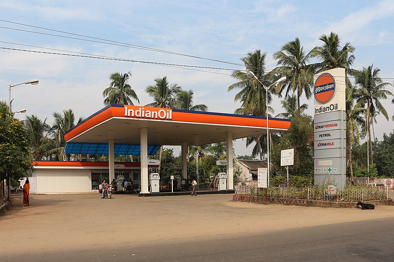 File:IndianOil in Pipili.jpg