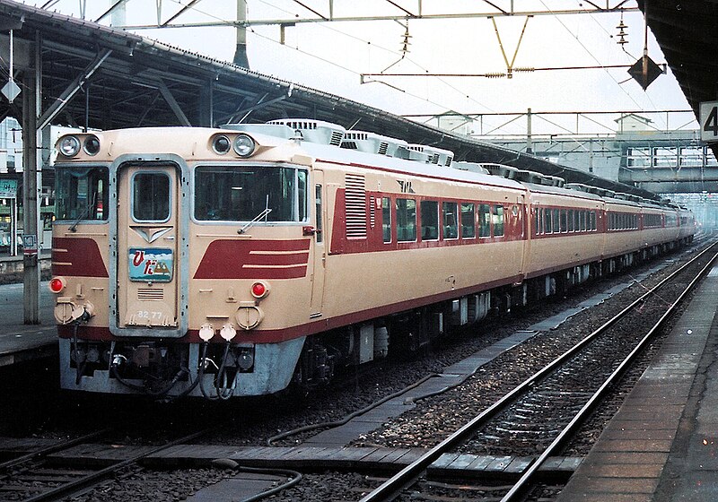 File:JNR Kiha80 Hida.jpg