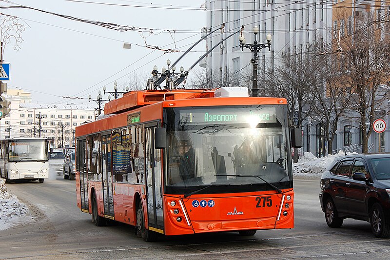 Файл:MAZ-203T70 in Khabarovsk.jpg