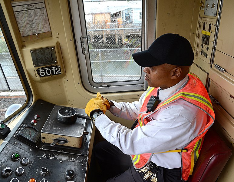 File:Rockaways Test Train (8880137906).jpg