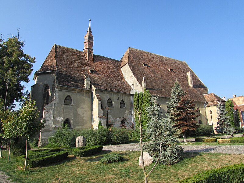 File:Biserica Manastirii din Sighisoara3.JPG