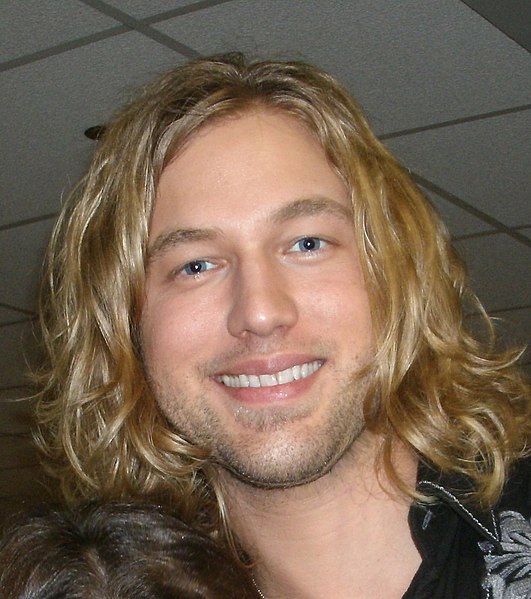 File:Casey James.jpg