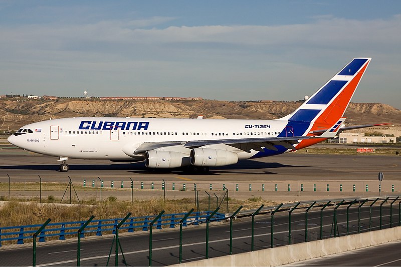 File:Cubana Ilyushin Il-96-300 Simon-2.jpg