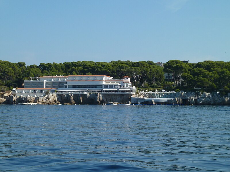 File:Eden roc cap d'antibes.jpg