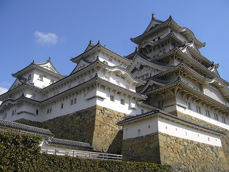 File:Himeji Castle 01s2048.jpg