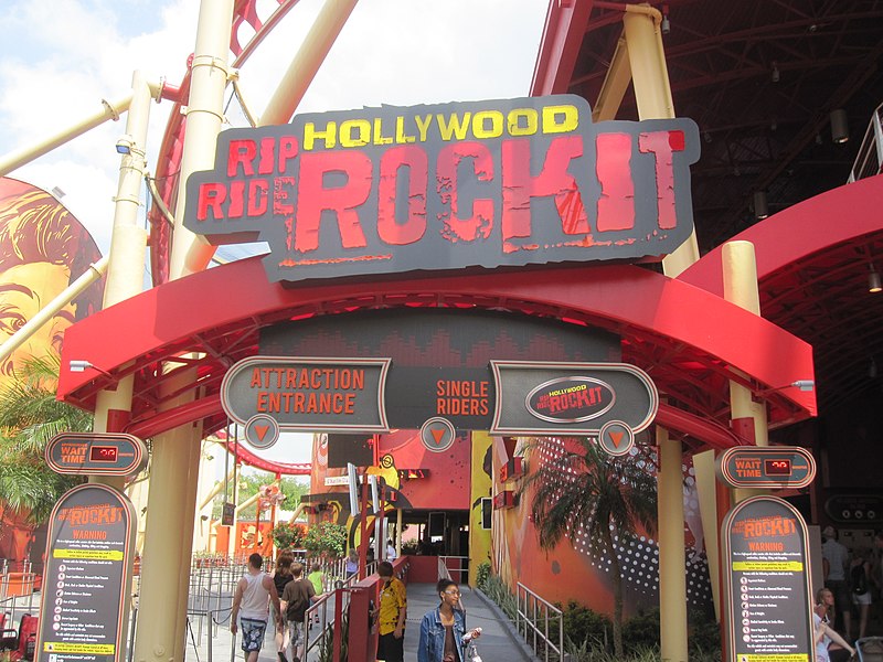 File:HollywoodRipRideRockitEntrance.jpg