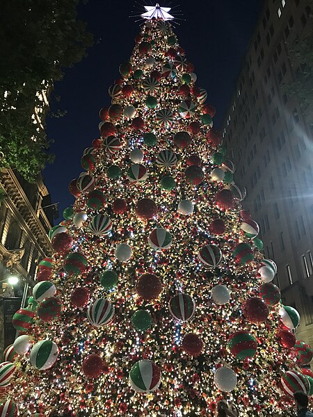 File:Martin Place Christmas Tree.jpg