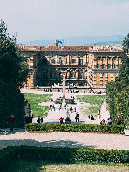 File:Palazzo Pitti Florence.jpg