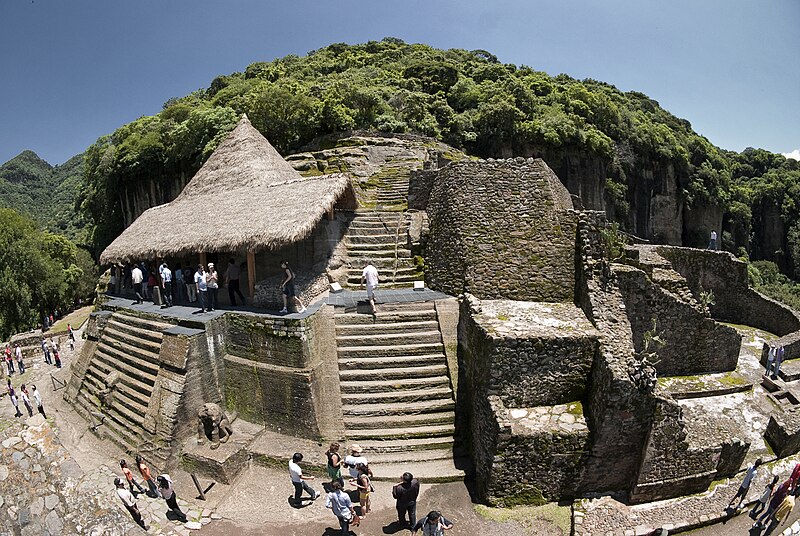 File:Temple in Malinalco.jpg