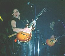 Robertson playing in a Thin Lizzy tribute band in Nottingham, 10 November 2007