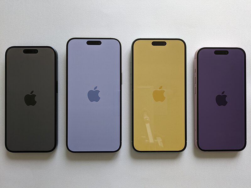 File:Apple iPhones.jpg