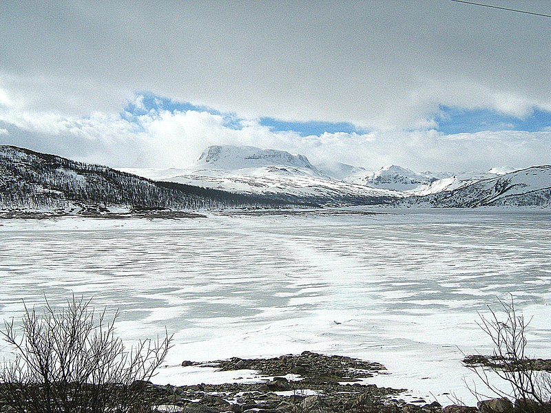 File:Frozen Strandavatnet Lake.jpg