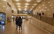 People standing around Grand Central's Shuttle Passage