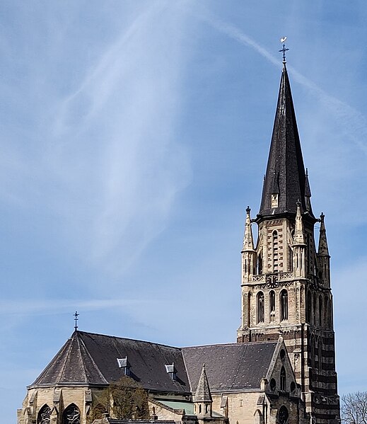 File:Petruskerk 24-04-2021.jpg