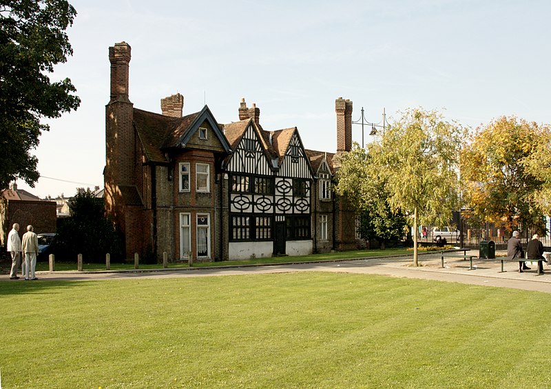 File:Southall manor.jpg