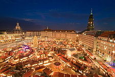 View over Altmarkt (Old market) during Striezelmarkt