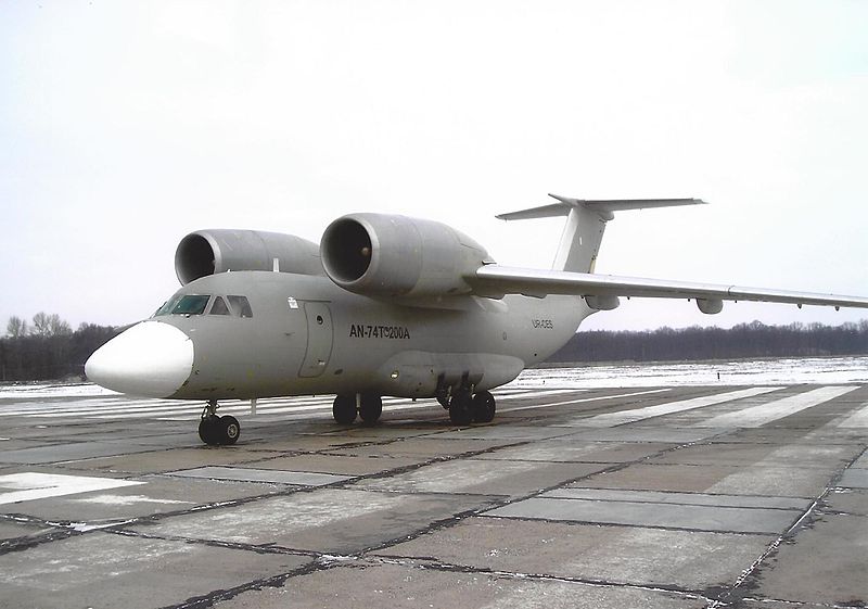 Файл:An-74T-200A DEC 2004.jpg