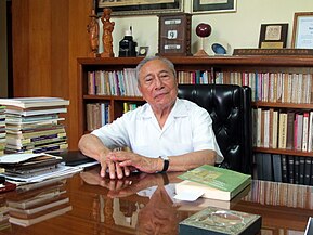 Francisco Luna Kan (1976-1982) 3 de diciembre de 1925 (99 años)