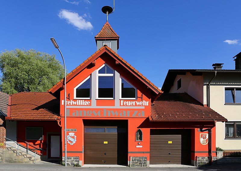 File:Freiwillige Feuerwehr Langschwarza 2020-07.jpg