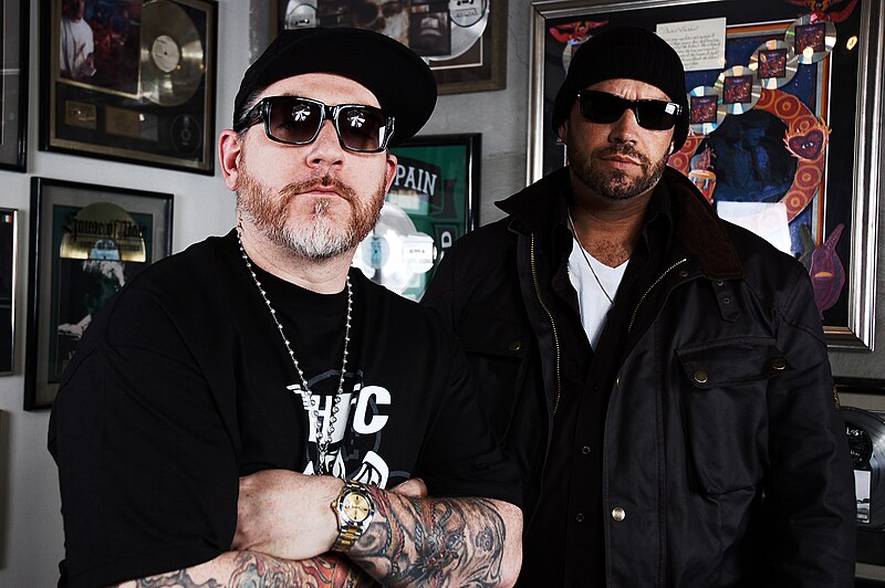 File:Houseofpain-2011.jpg