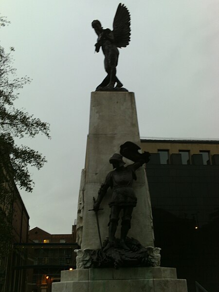 File:Leeds war memorial.jpg