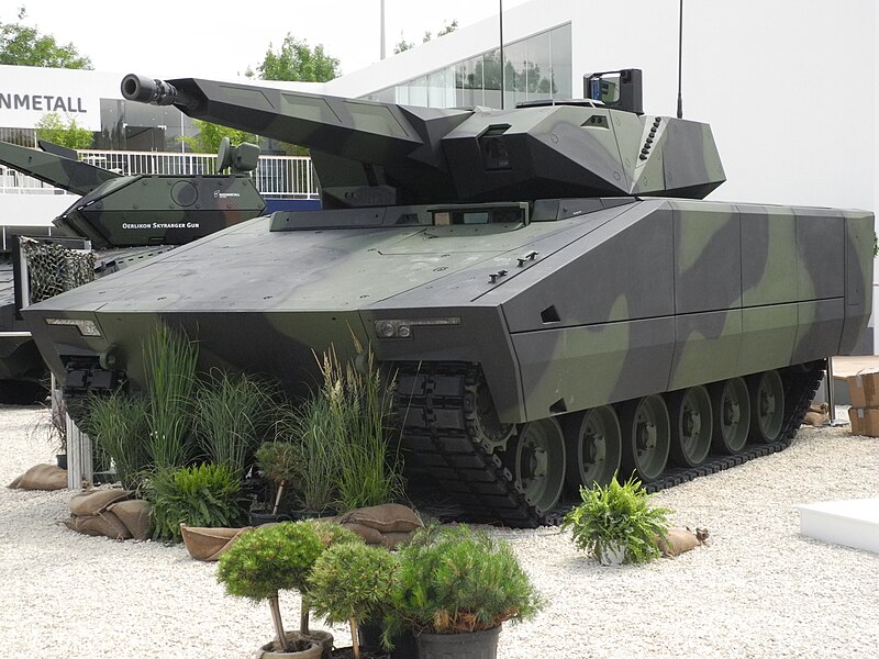 File:Lynx KF41 unveiled.jpg