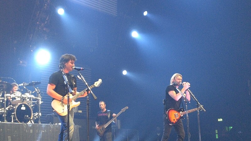 File:Nickelbackwembleyarena.jpg