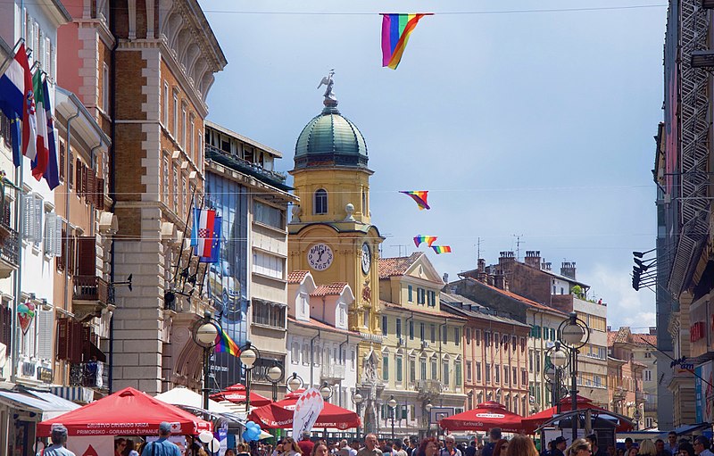 File:Rijeka-korzo-spring.jpg