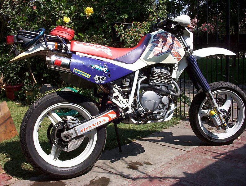 File:1995 XR600 supermotard JR.jpg