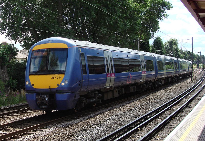 File:357014 at Upminster Bridge.JPG