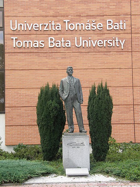 Файл:Tomas-bata-universitet.jpg