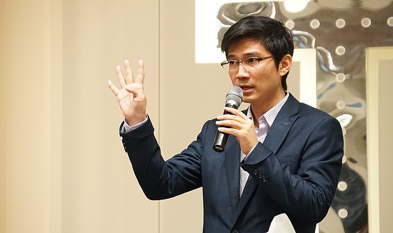 File:曾獻瑩發表演講.jpg