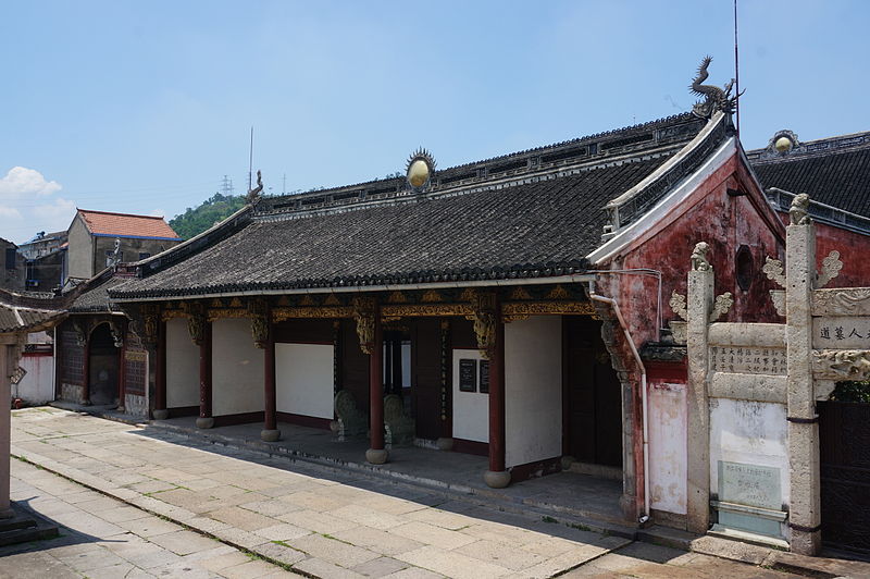 File:Caoe Temple 09 2014-08.JPG