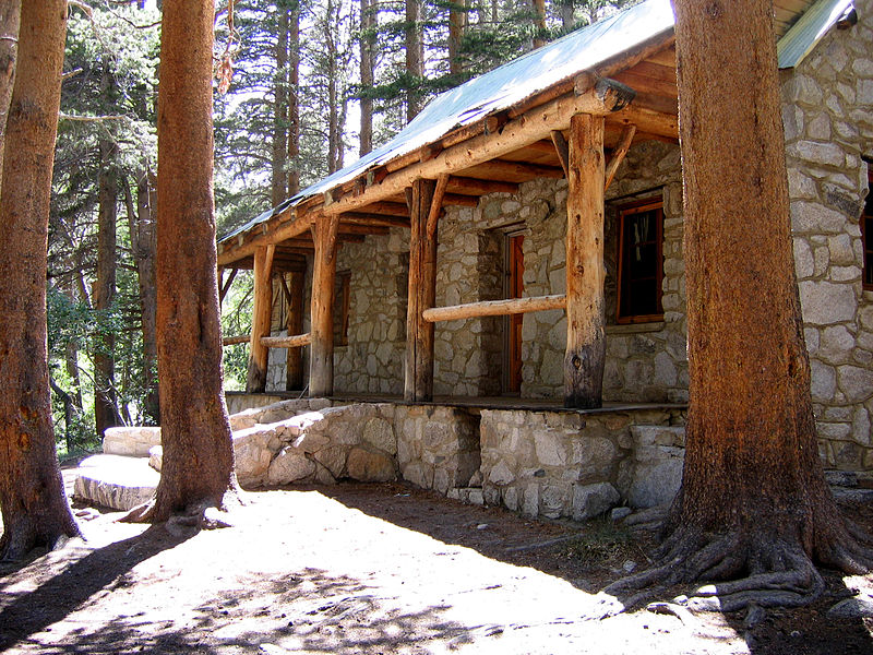 File:ChaneyHighSierraHouseFrontView.jpg