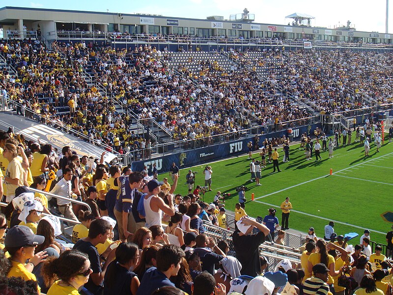 Archivo:FIU Stadium.JPG