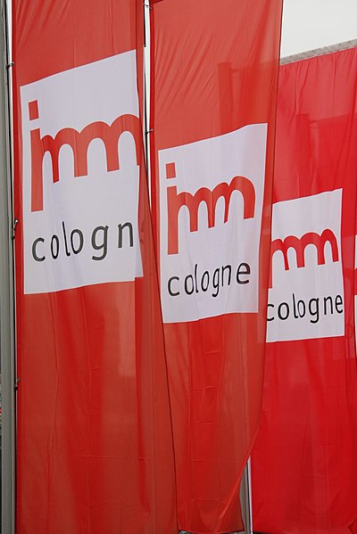 File:Flags, imm cologne 2010.jpg