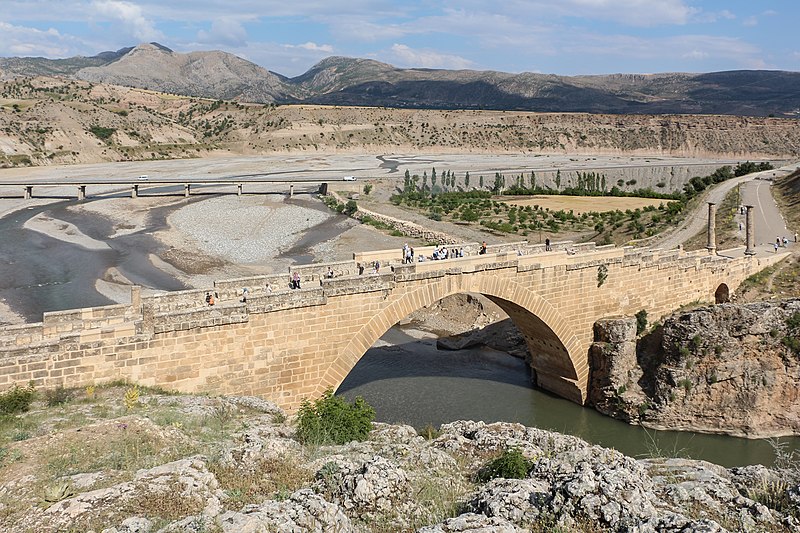 File:Severan Bridge, Turkey 01.jpg