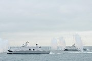 沱江軍艦及塔江軍艦發射T-MASS干擾彈