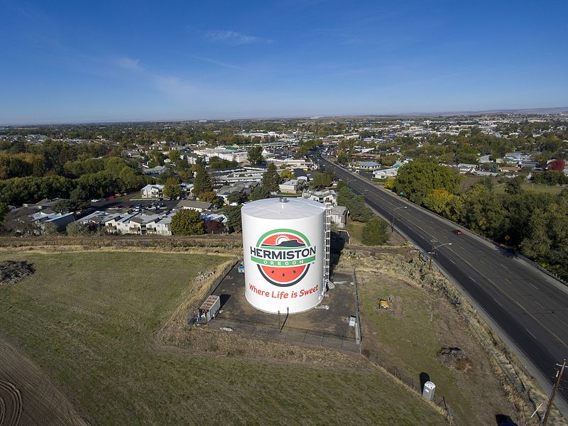 File:395 Water Tower.jpg