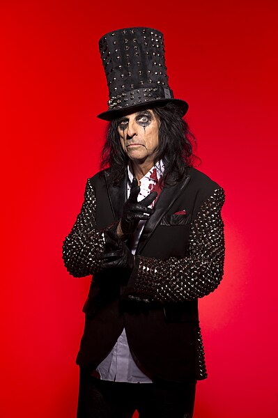 Файл:Alice Cooper 2011.jpg