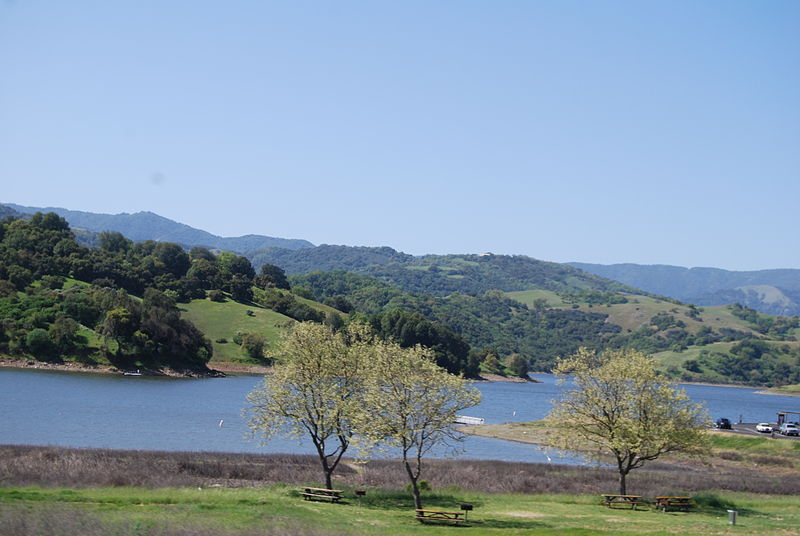 File:Caleroreservoir2500ppx.JPG