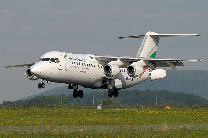 File:LZ-HBF landing in Zurich.jpg