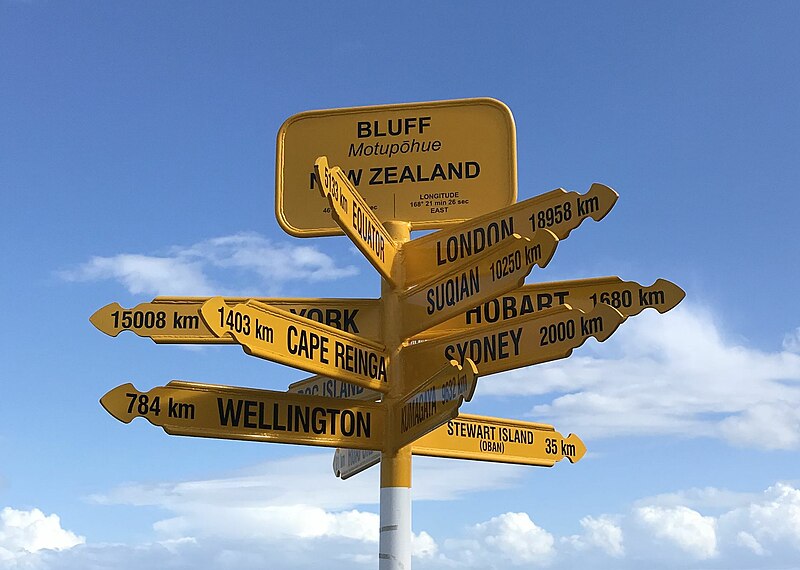 File:Stirling Point Signpost 110.jpg