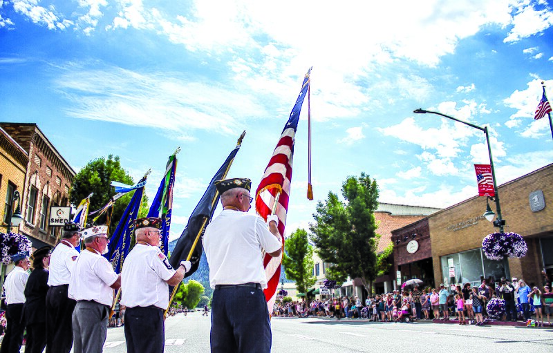 File:2019 Chataqua Parade.jpg