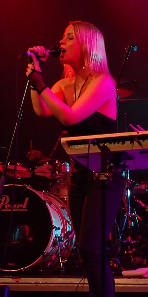 File:Annie (popsinger) concert 2.jpg