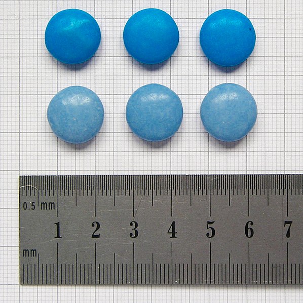 Archivo:Blue smarties.JPG