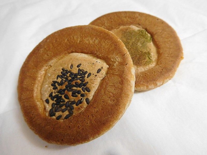 File:Katayaki by Kamata Confectionery.jpg