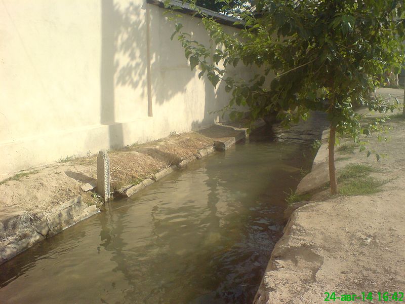 Файл:Kukcha canal.JPG