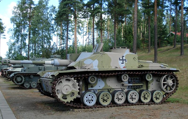 Файл:Stug III parola 1.jpg