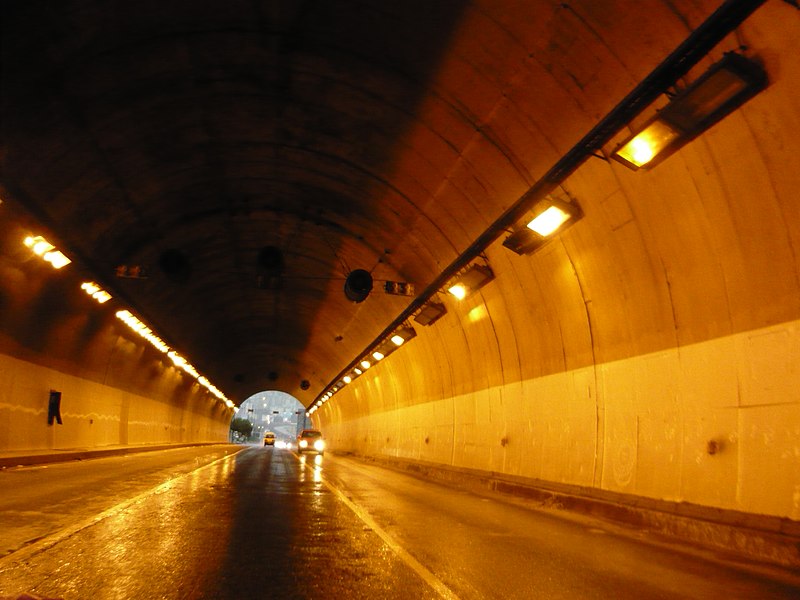 File:Tunelífico... (3097155570).jpg